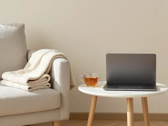 Parent spending protected time at home with a baby